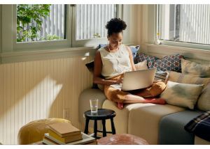 Natale e Capodanno 2020, quest'anno si festeggia (anche) online